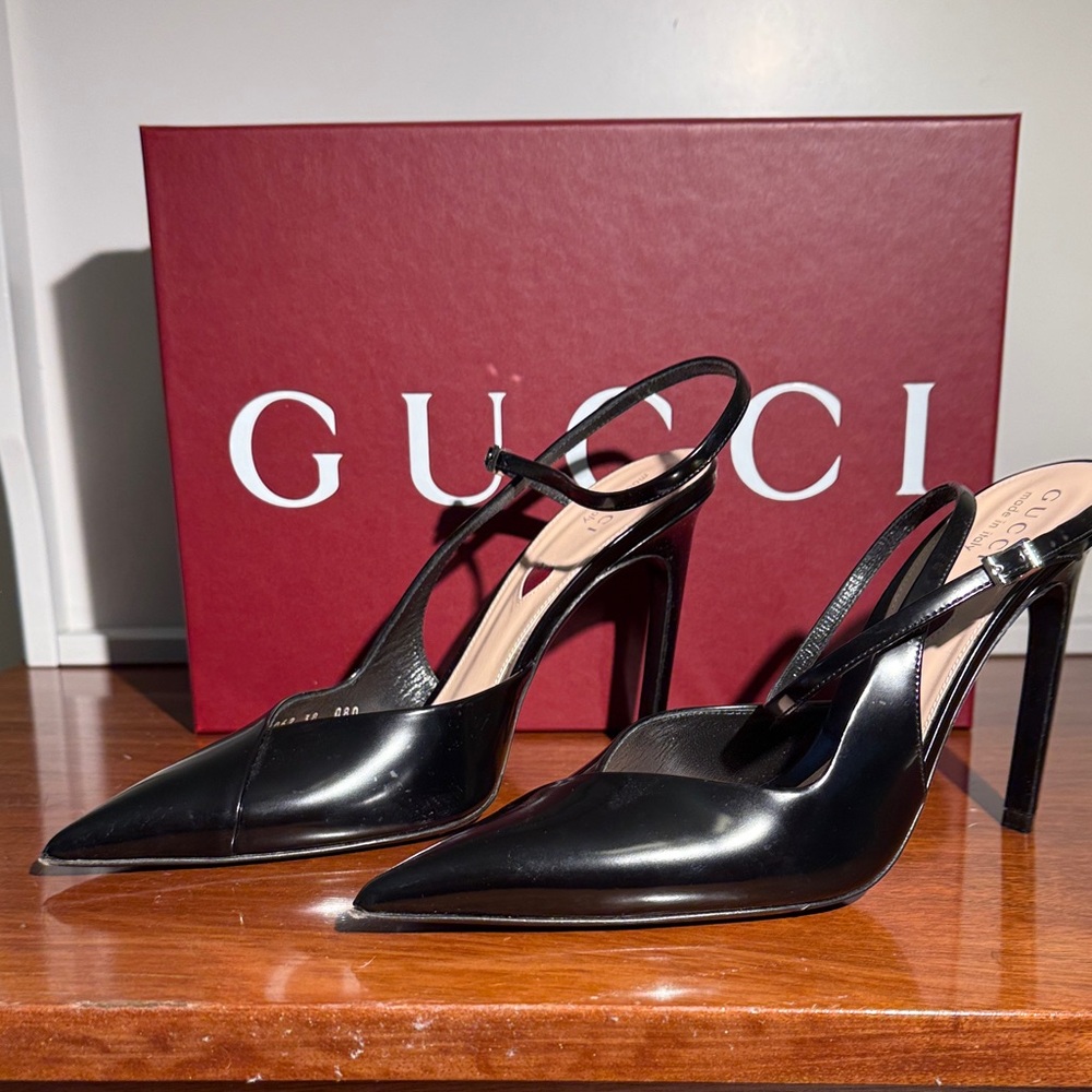 Gucci Black Patent Leather Pointed Slingback Pumps